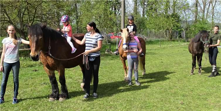 Reitunterricht sowie geführte Ausritte sollen angeboten werden.Foto: privat