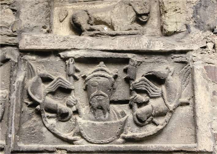 Relief am Pfarrtor. privat