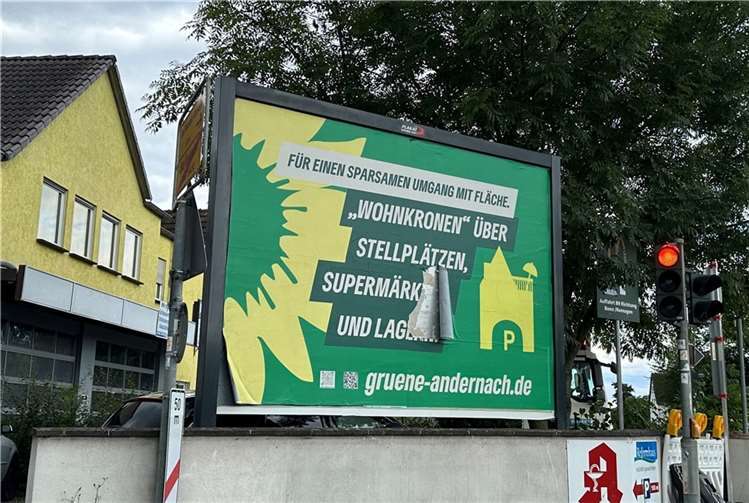 Relikt aus der Wahlkampfzeit: Großplakat in Bad Bodendorf. Foto: ROB