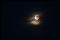 Renate Fergen aus Plaidt hat den Mond ebenfalls festgehalten. 