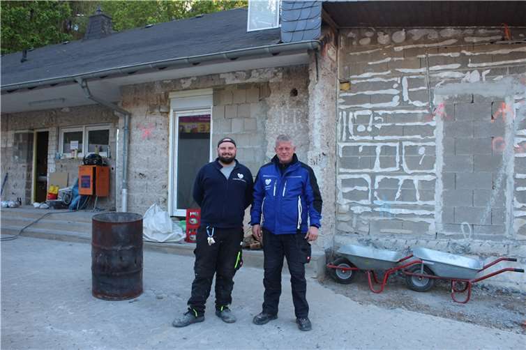 Von Fluthelfern, Johannitern sowie Tennisplätzen Rene Lenkat (l.) und Roland Hamberger. Foto: WITE