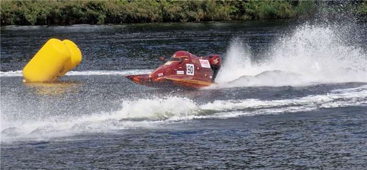 Rennboot des Teams Powerboat Racingteam Moselstern.  Foto: privat