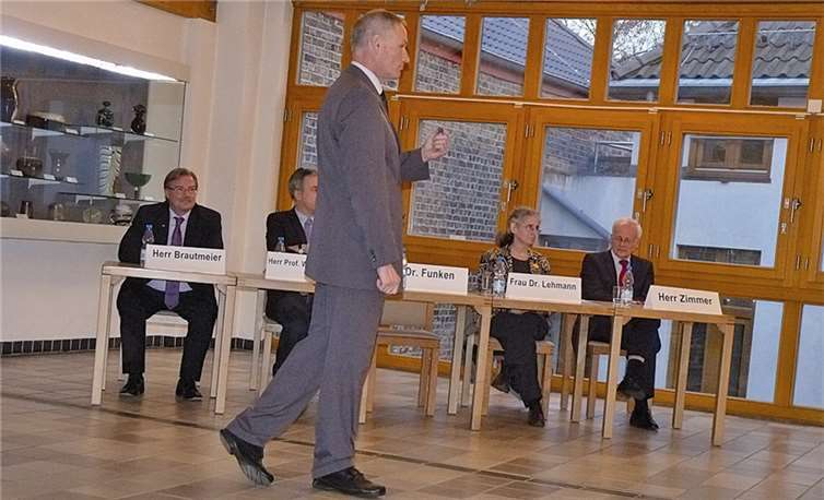 Renommierte Vertreter standen als Diskussionspartner zur Verfügung.