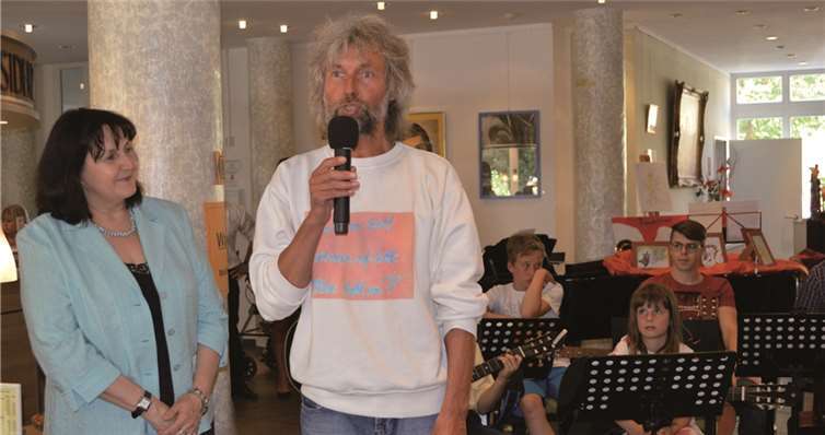 Engelhafte Kunstwerke, Musik und Gesang 