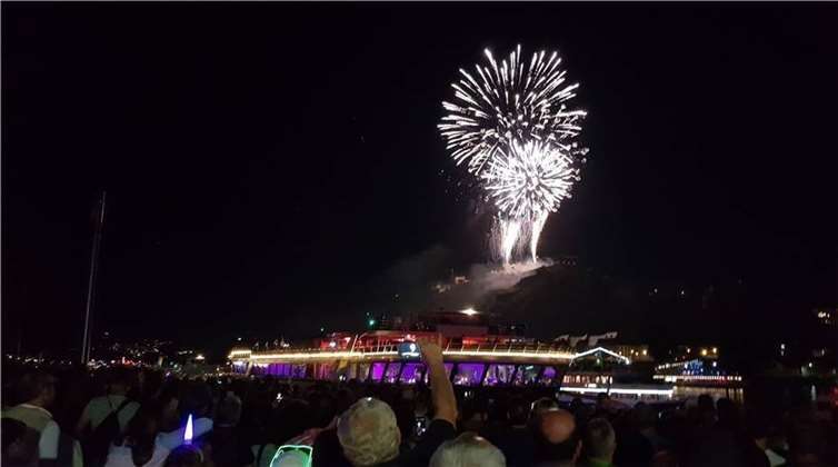 Rhein in Flammen ist ein Highlight am Mittelrhein.  Foto: KH / Archiv