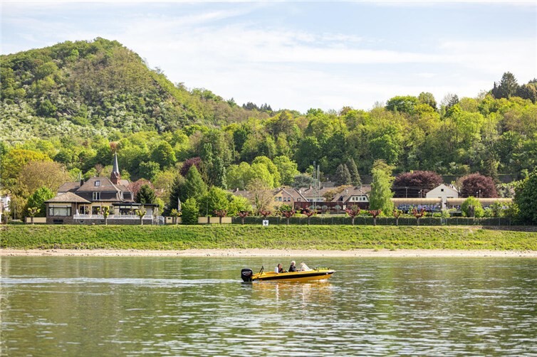 Rheinbestattung bei Brohl-Lützing