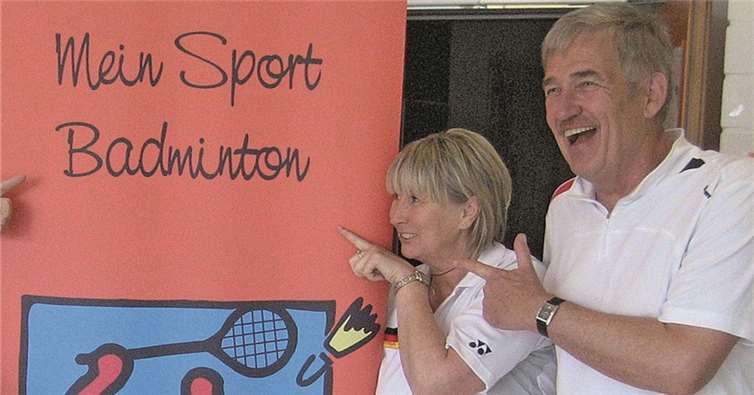 Rheinländischen Badmintonspieler im Trikot des SV Unkel: Brigitte und Dieter Prax.Privat