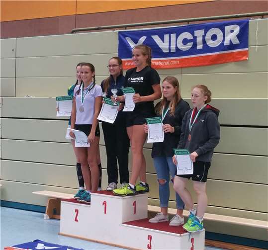 Rheinlandmeister Mädchendoppel U19: Annica Rohbeck (BC Remagen) / Antonia Remakulus.