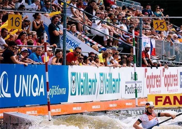 Ricarda Funk kämpfte sich nach schlechter Platzierung im Halbfinallauf im Finale noch mal zurück. Rebecca Anton