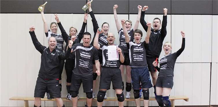 Riesenjubel beim TV Mülheim 2: Der fünfte Turniererfolg sichert vorzeitig die Meisterschaft.privat