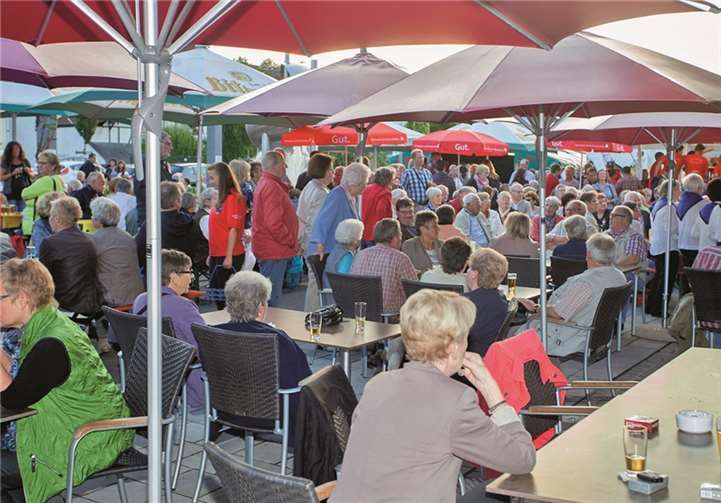 Riesiger Andrang beim Brunnenfest.