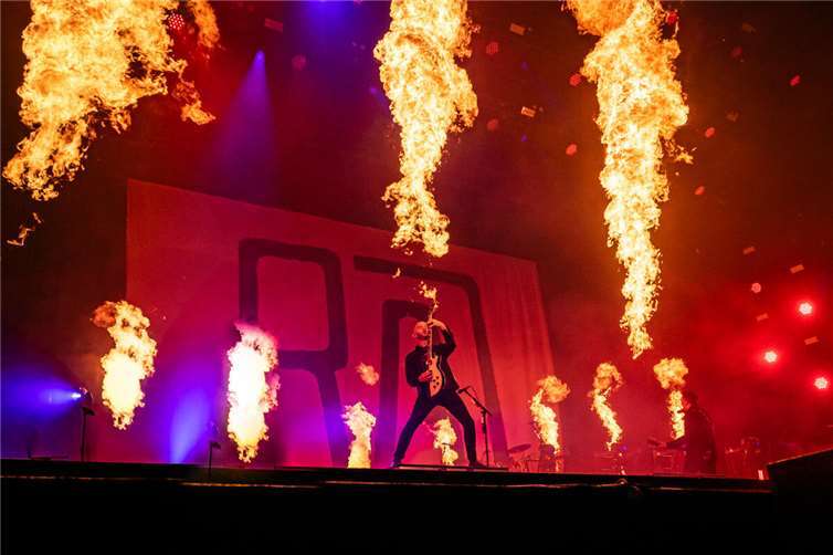 Rise against