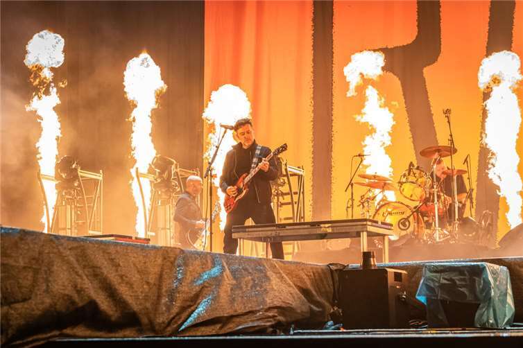 Rise against