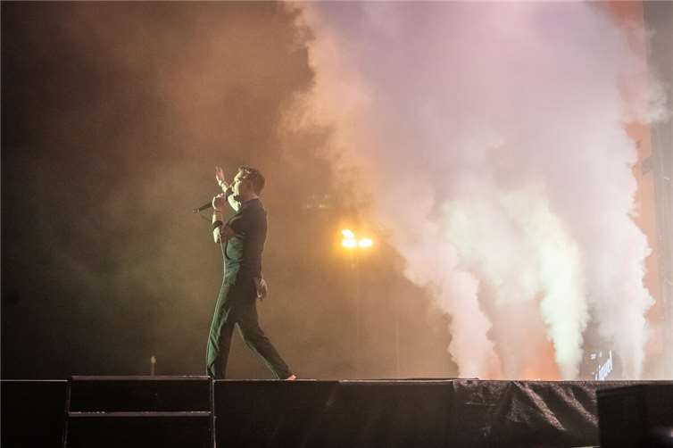 Rise against