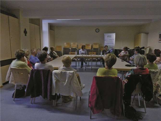 Rita Krebsbach und Sabine Birkenbach berichteten bei der kfd Linz über ihre Arbeit in Hospizvereinen.privat