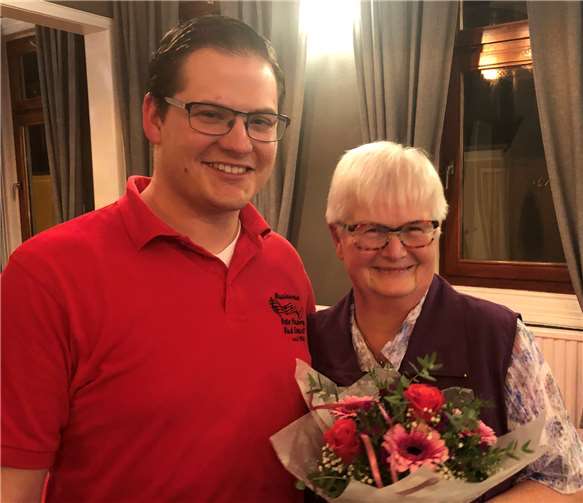 Rita Nickles beendet ihre Tätigkeit als Schriftführerin. Fotos: Rote Husaren