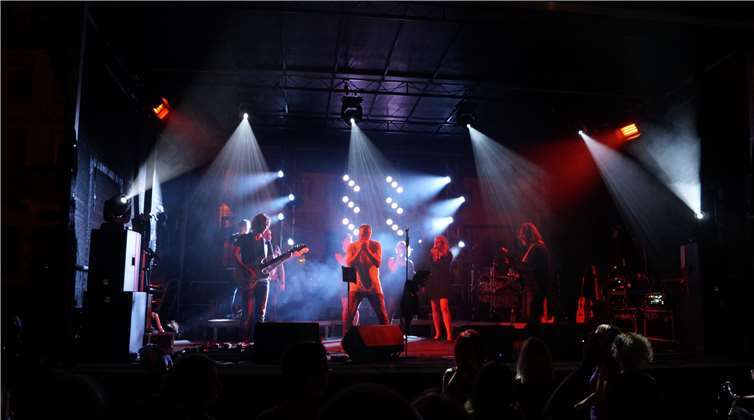 Roadhouse wird den Buttermarkt rocken. Foto: Roadhouse