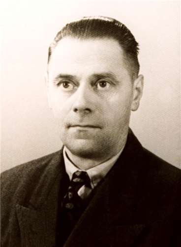 Stolpersteine erinnern an verfolgte Zeugen Jehovas Robert Arthur Winkler.