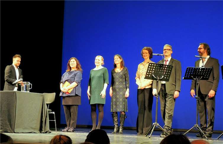 Robert Duchstein (l.) bedankte sich bei Eva Mattes (2. v. l.) und dem „Calamus Reed Quintet“ für die Gestaltung der Matinee.  BSB
