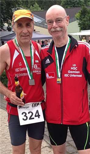 Robert Gotto (l.) und Dr. Peter Pfeiffer (r.) in Waxweiler. privat