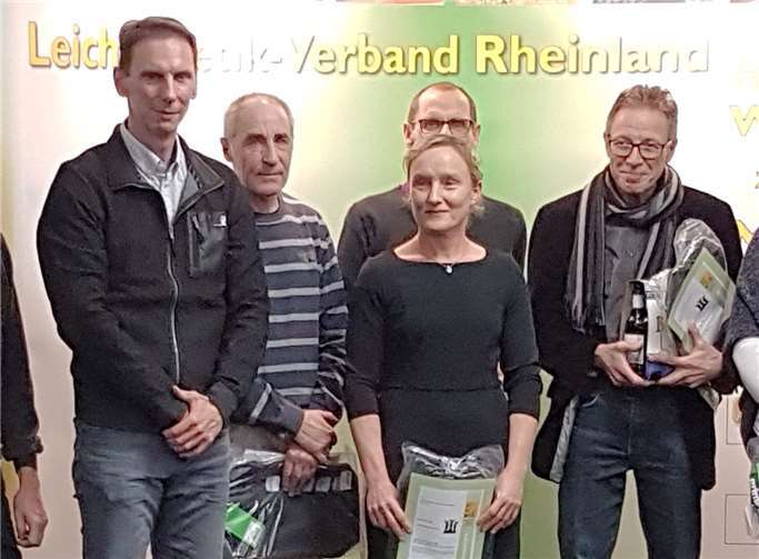 Robert Gotto wurde durch den Leichtathletik-Verband Rheinland für seine Vizemeisterschaft geehrt.