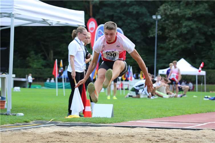 Robin Franz startete in Frankfurt im Weitsprung, über 200 Meter und 400 Meter.  Foto: privat