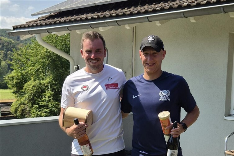 Robin Sprengler (Freiburger TC) und Tobias Schmitz (TC Asbach)