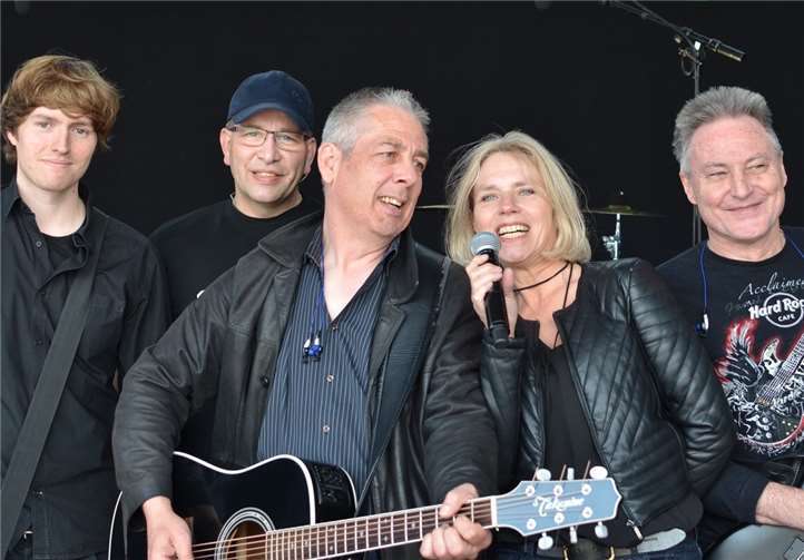 Rock und Pop erwartet die Gäste.UDLeers