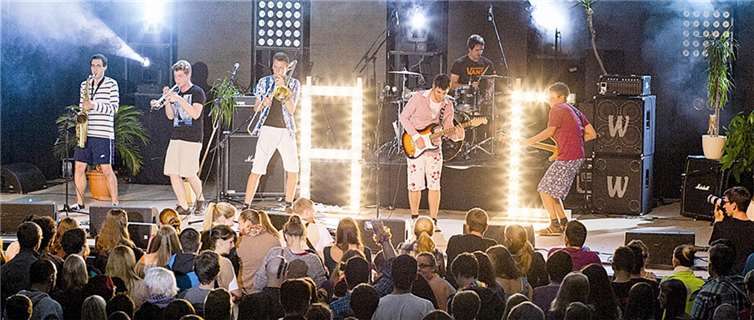 Rockbuster Finale 2012, Band: Awaiting Crunch (Montabaur).  Privat