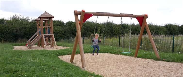 Rodderfeld: Spielplätze neu denken statt langweiligem Spielen wie einst bei den Vätern.privat