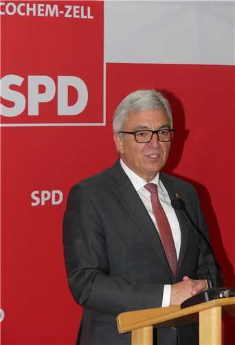 Roger Lewentz thematisierte die Sicherheitslage und bedankte sich bei Feuerwehr, Polizei und DRK.