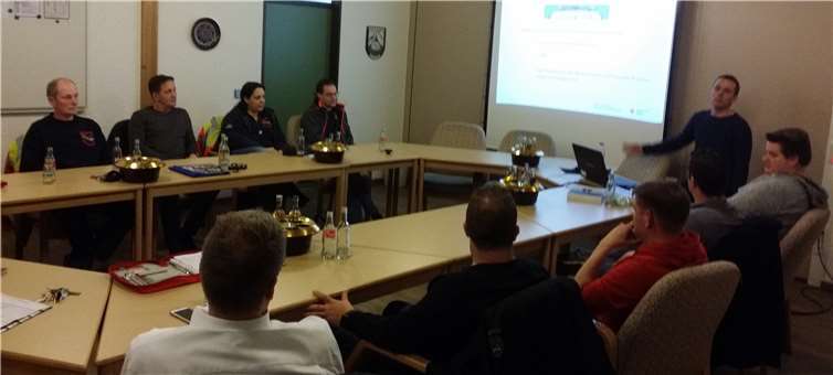 Roland Günter referierte vor den First Respondern.Privat