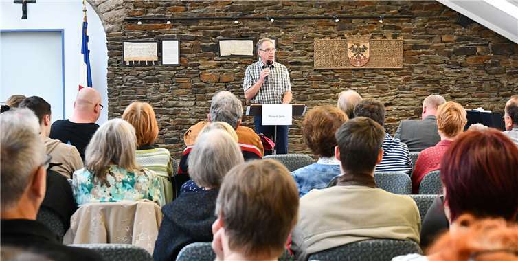 Roland Janick eröffnete die Veranstaltung.