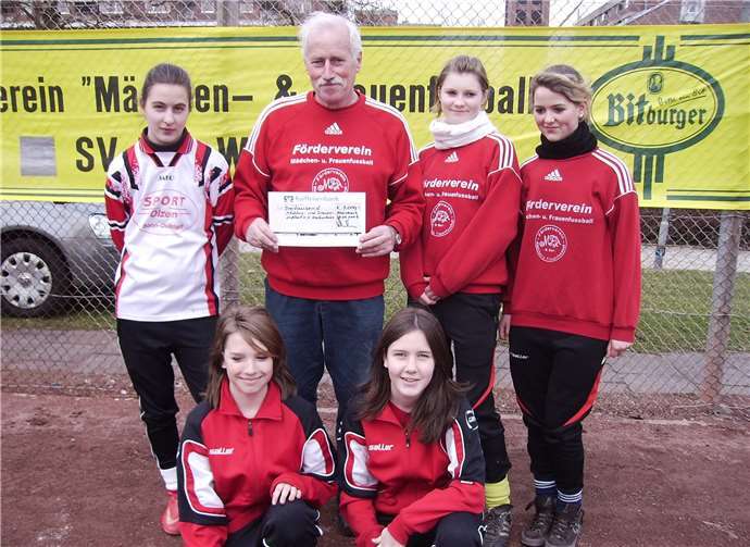 Roland Scheffler bei der Präsentation des Spendens.Foto: privat