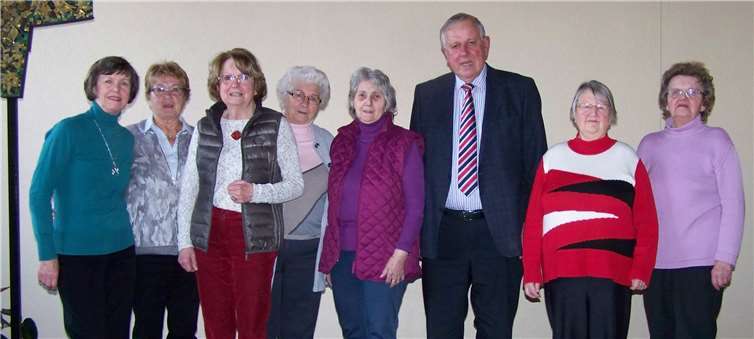 Roland Walther besuchte die evangelische Frauenhilfe. privat