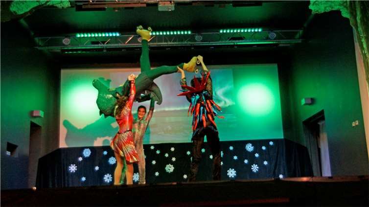 Rollende Künstler rockten die Bühne.