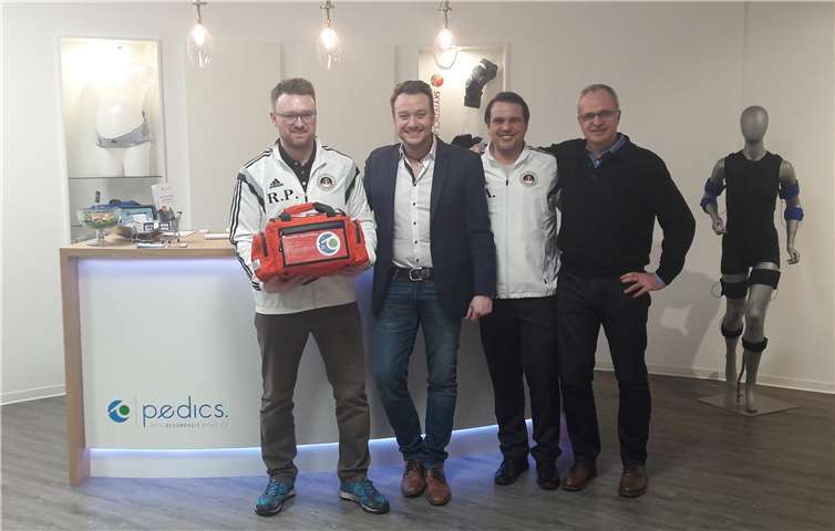 Roman Panin, pedics-Geschäftsführer Thomas Pütz, Danilo Arata und Dr. Markus Becker. Privat