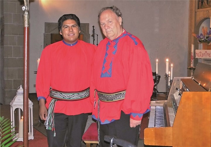 Romayne Wheeler und sein Schüler Romeyno Gutiérrez spielen Klassiker von Mozart, Bach, Liszt, Chopin, Field und Eigenkompositionen. privat