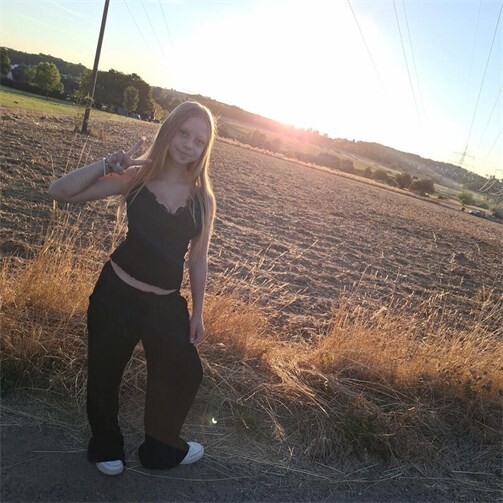 Ronya-Julie S.