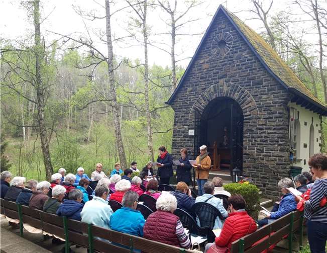 Rosenkranzgebet sowie eine Marienandacht waren das Anliegen.  Foto: privat