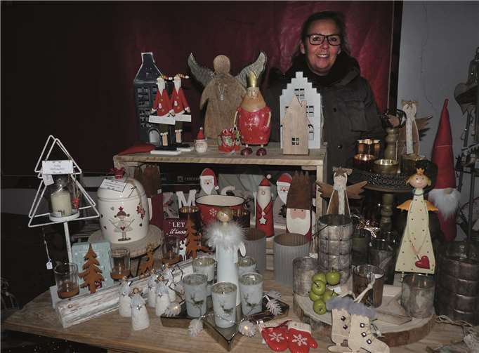 Roswitha Rausch aus Kottenheim begeisterte mit fantasievollen Geschenkideen.