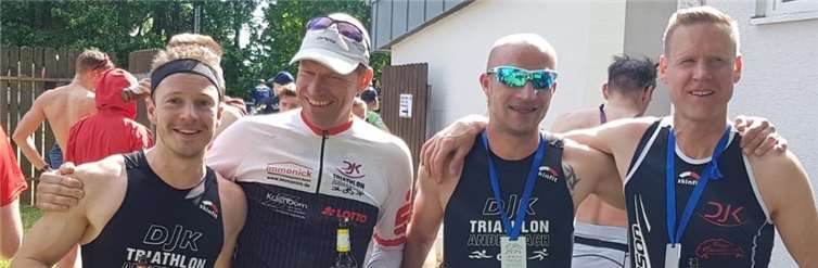 Ruben Auer, Uwe Hartmann, Björn Besse und Ingo Neumann im Ziel. Foto:privat