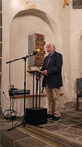 Rudolf Kring am Rednerpult.