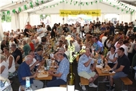 Neuauflage einer Tradition mit frisch gewählten Weinmajestäten 