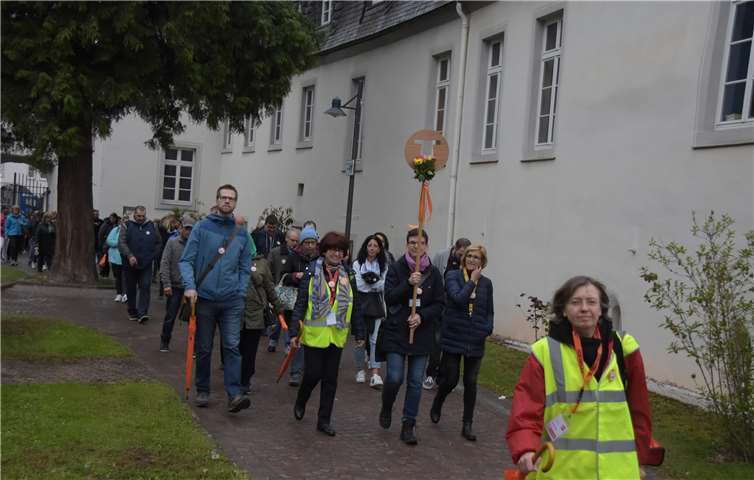 Rund 160 Pilger nahmen an dem Zug teil. Foto: Bistum Trier
