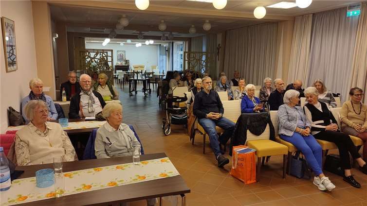 Rund 20 Mitglieder der CDU-Seniorenunion hatten am Filmabend im Seniorenzentrum St. Josef in Bad Breisig teilgenommen.  Foto: privat