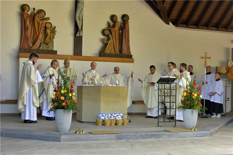 Rund 200 Menschen feierten den Schlussgottesdienst zur diesjährigen Festwoche.  Foto: Pater Andreas Pohl SCJ