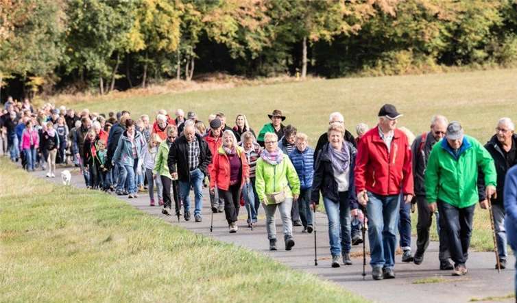 Rund 200 Wanderlustige waren rund um St. Katharinen unterwegs. privat