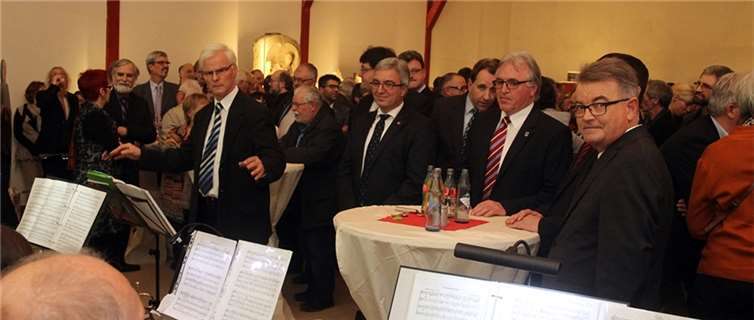 Rund 270 Menschen folgten der Einladung zum Neujahrsempfang des Rhein-Lahn-Kreises, darunter auch Innenminister Roger Lewentz (1. Reihe, Mitte). -WW- Willi Willig