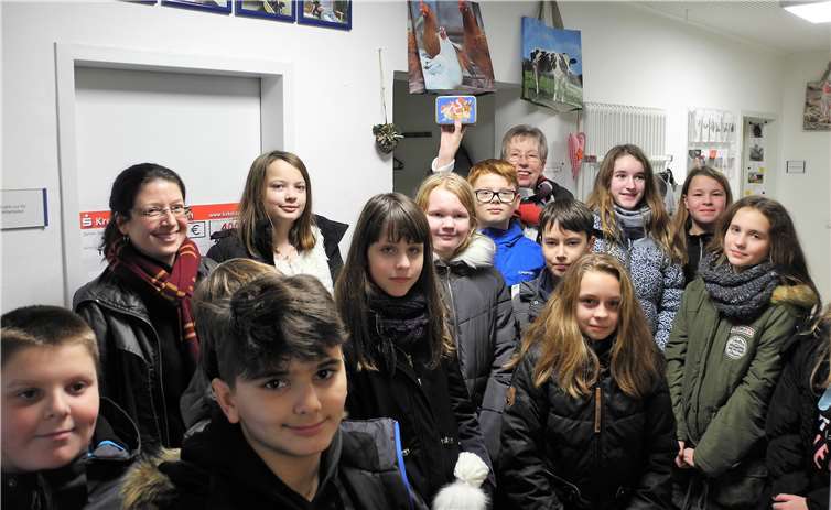 Rund 300 Euro konnten die Schüler für das Tierheim sammeln.